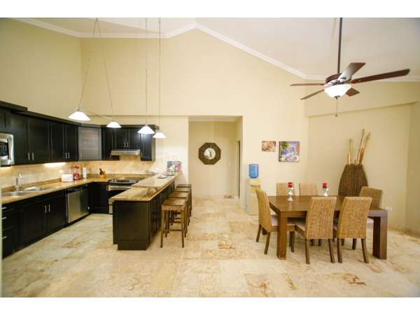 Premium 3 Bedrooms Condo In Ocean Front Community