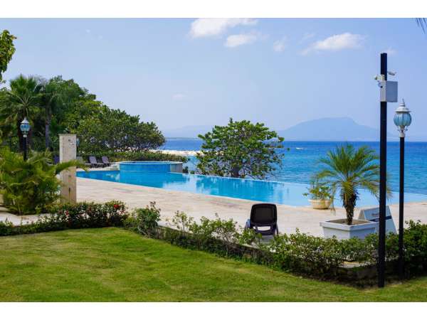 Premium 3 Bedrooms Condo In Ocean Front Community