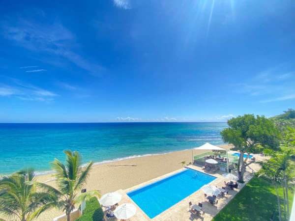 Phenomenal Beach Front Condo