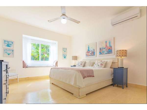 Beautiful And Comfortable 3 Bedrooms Beachfront