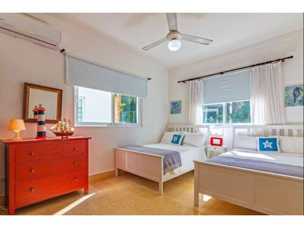 Beautiful And Comfortable 3 Bedrooms Beachfront