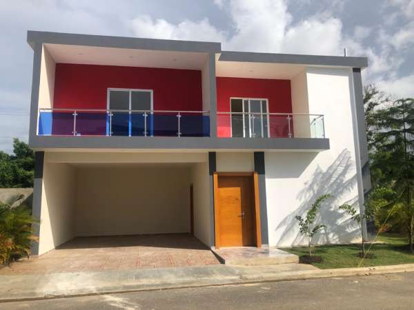 Modern 3 Bedroom 3 Bath Villa