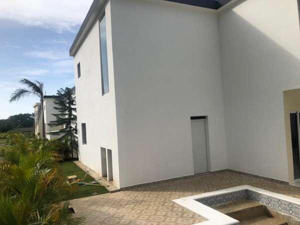 Modern 3 Bedroom 3 Bath Villa