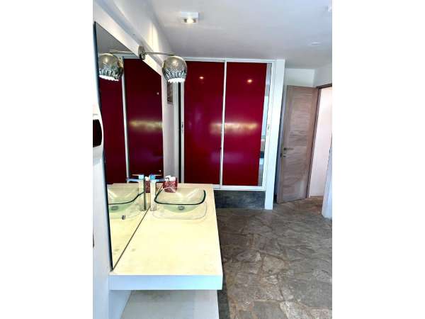 Space And Privacy Are The Perfect Definition For
