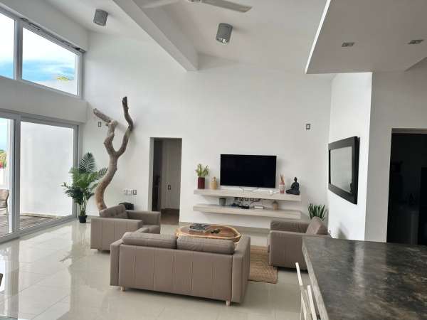 Space And Privacy Are The Perfect Definition For