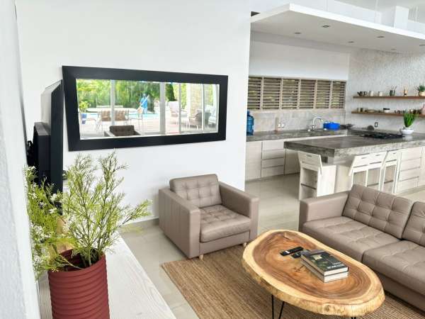 Space And Privacy Are The Perfect Definition For