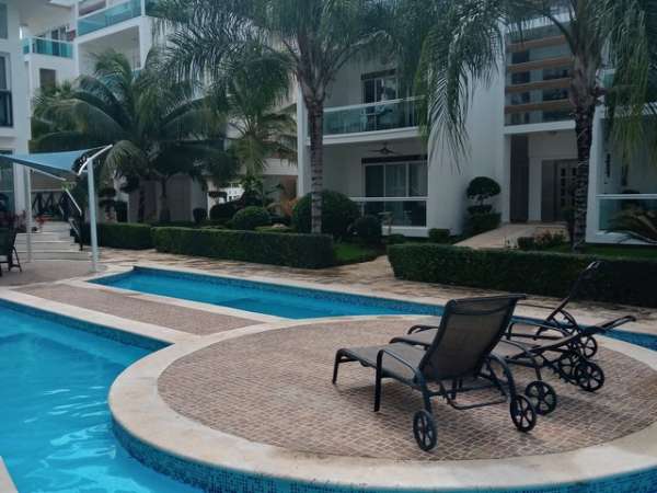 Beautiful 2 Bedroom Fully Furnished Condo With