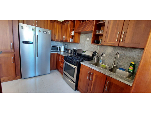 Fully Furnished 2 Bedroom Condo With Incredible