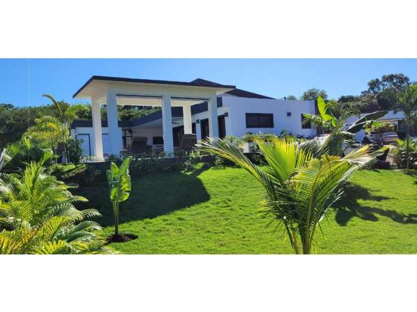 Over The Top Quality Fully Furnished Villa