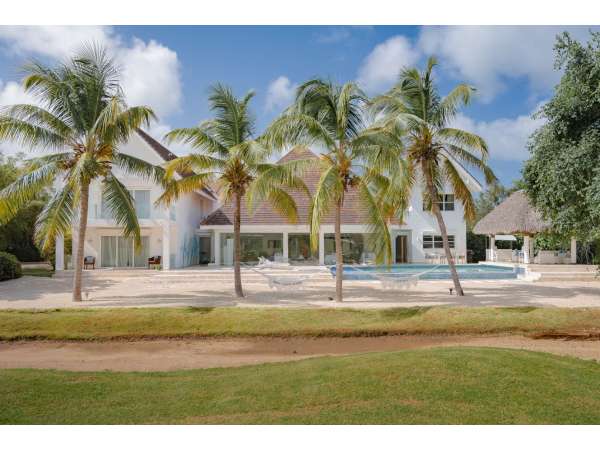 Incredible 6 Bedroom Villa In Puntacana Resort &