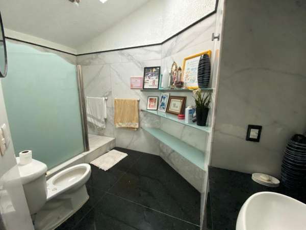 Fully Furnished 10 Bedroom Private Villa!