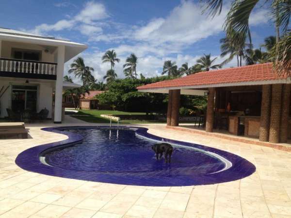 Fully Furnished 10 Bedroom Private Villa!