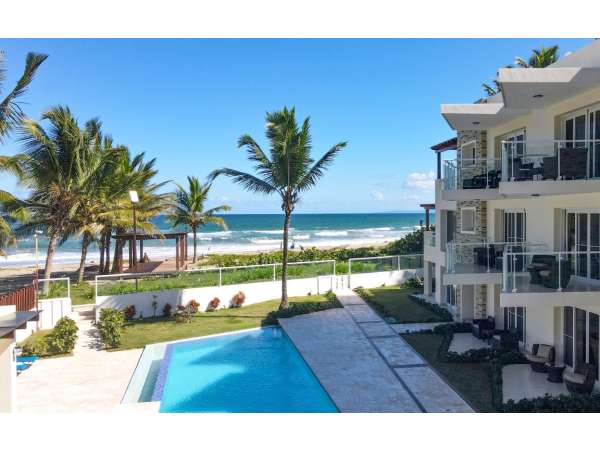 One-bedroom Oceanfront Condo