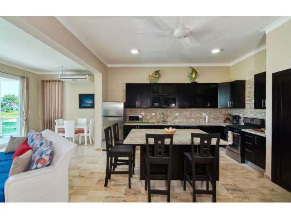 2 Bedroom 2 Bath Condo In Ocean Front Complex With