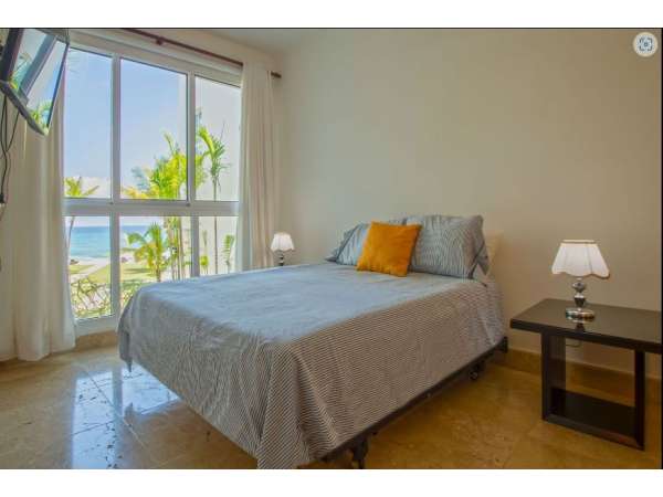 Large Beachfront Condo Now For Special Price