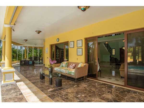 Reduced Luxury & Classic Caribbean Villa