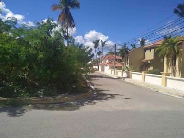 Land  In Cortecito Walk To Beach