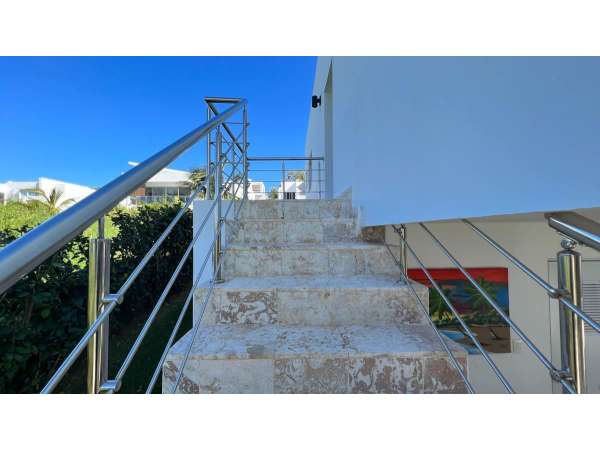 Affordable 2 Bedroom Villa Near Beach