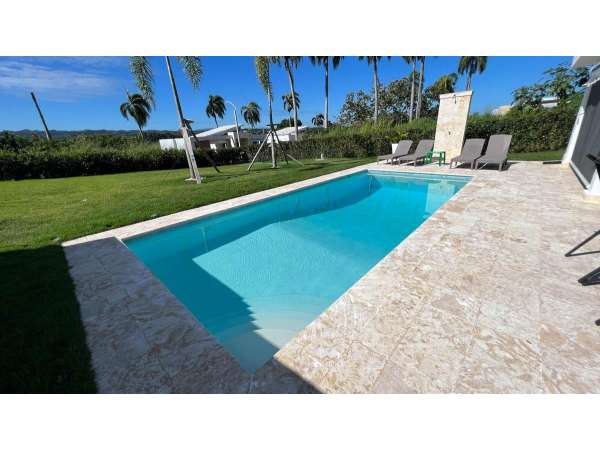 Affordable 2 Bedroom Villa Near Beach