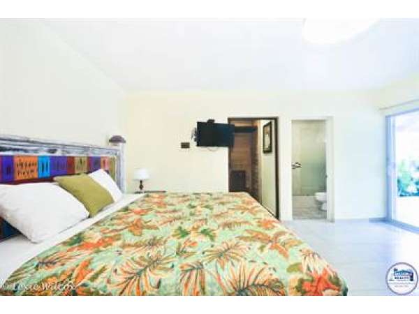 Touristic Aparthotel 22 Rooms With Pool &