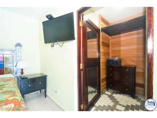 Touristic Aparthotel 22 Rooms With Pool &