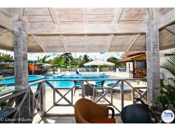Touristic Aparthotel 22 Rooms With Pool &