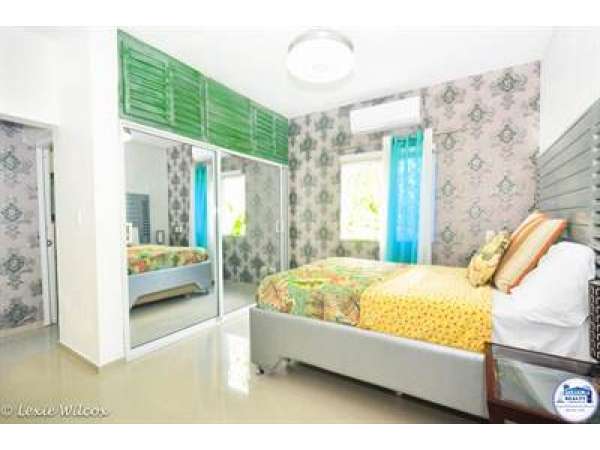 Touristic Aparthotel 22 Rooms With Pool &