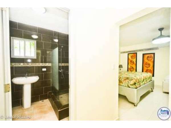 Touristic Aparthotel 22 Rooms With Pool &