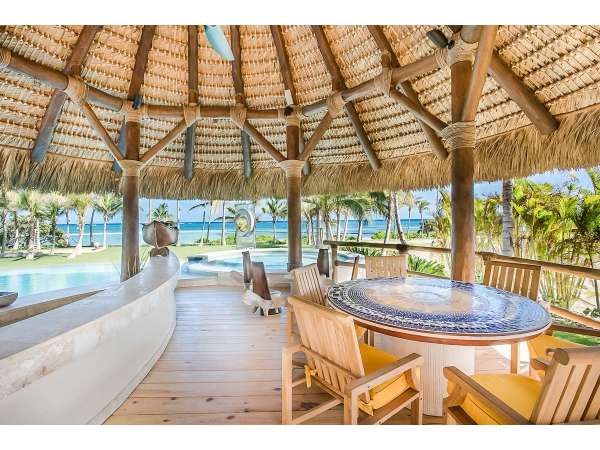 Beachfront 5 Bedroom Villa In Puntacana Resort &