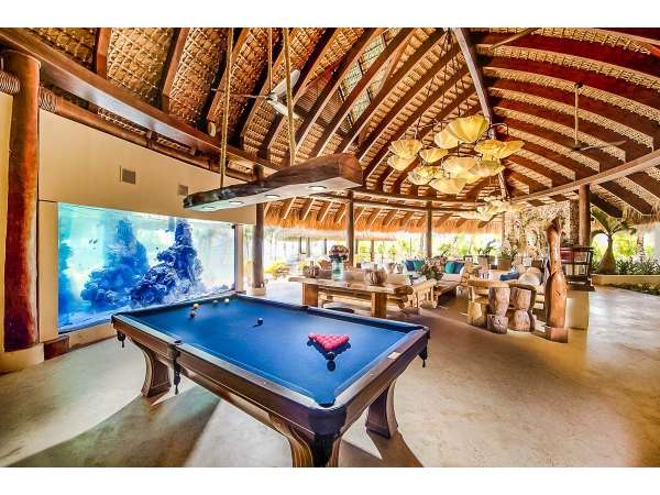 Beachfront 5 Bedroom Villa In Puntacana Resort &