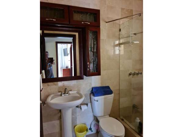This Beautifull Secondfloor 2 Bedroom 2 Bathroom