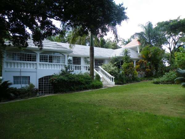 Unique Villa On Encuentro Beach - Surfing Paradise