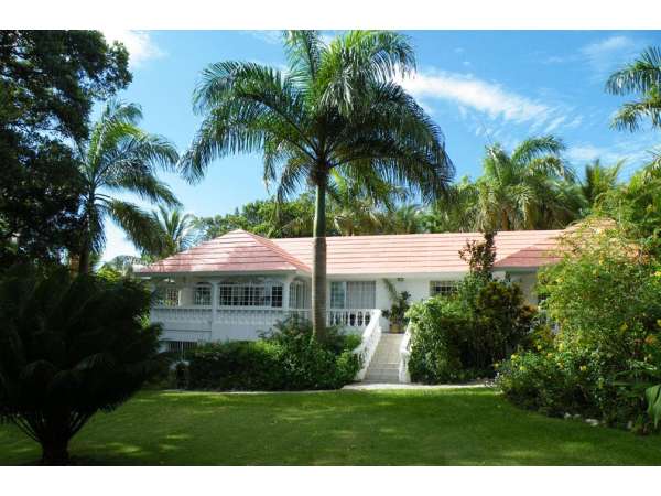 Unique Villa On Encuentro Beach - Surfing Paradise