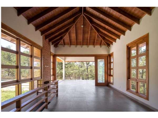 Exclusive 3 Br Villa With Spectacular Mountain