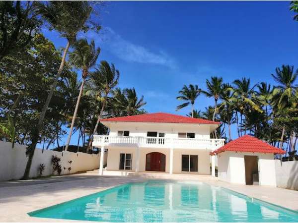Fabulous Ocean Front Villa In Great Cabarete