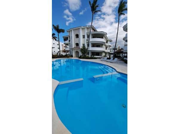 Spacious 2 Br Condo Close To The Beach Move In