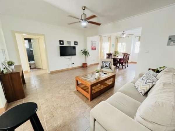 Spacious 2 Br Condo Close To The Beach Move In