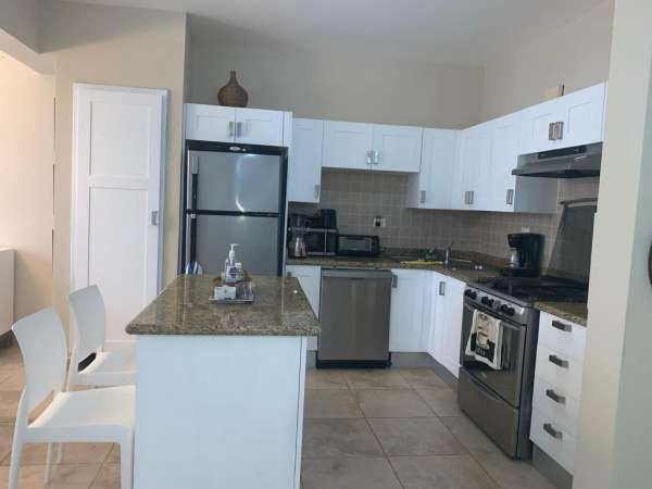 Family 3 Bedrooms Condo With Pool View