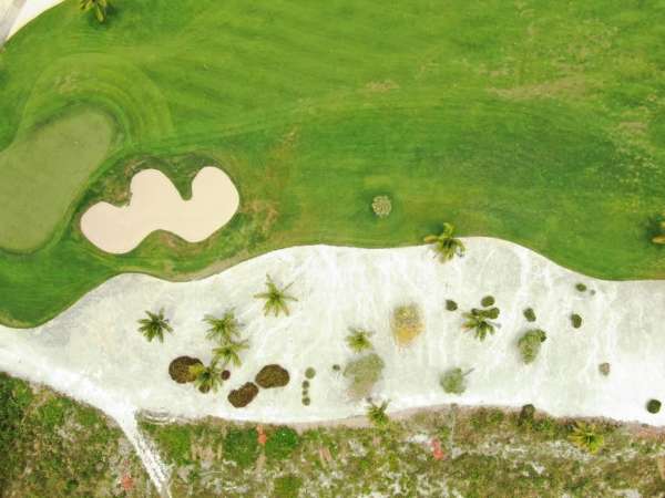 Land Lot For Sale In Cap Cana 2500 Sq.m / 26909 Sq