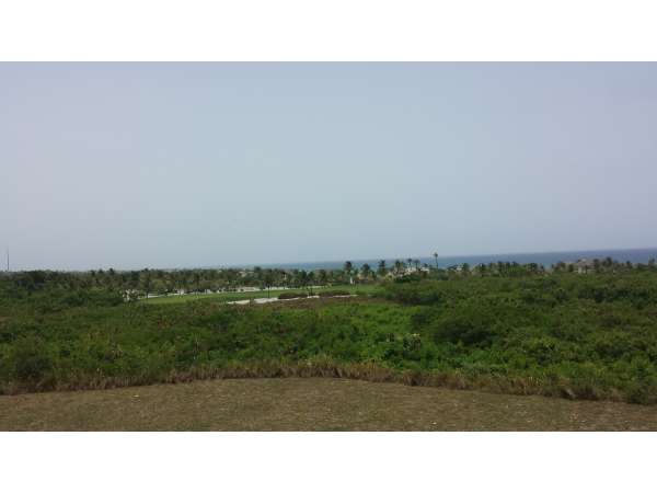 Land Lot For Sale In Cap Cana 2500 Sq.m / 26909 Sq