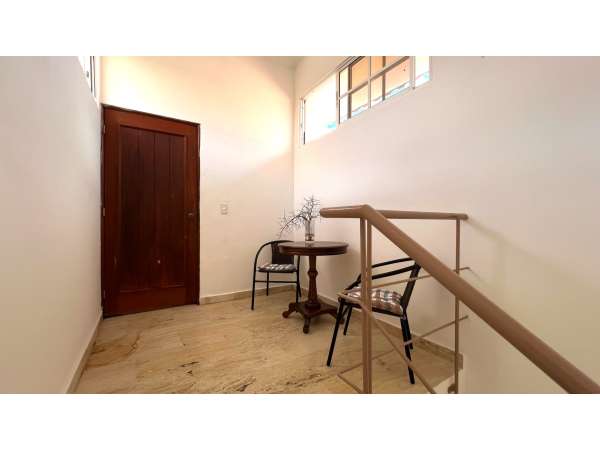 Spacious Villa With Golf Course Views