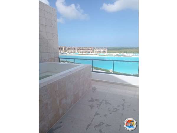 Penthouse - 3 Bedroom Plus Den - 2 Stories - 2450