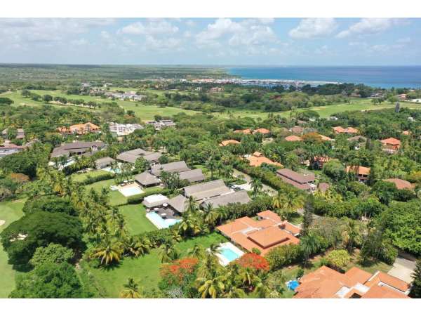 Golf Course Villa In Casa De Campo: Luxury Living