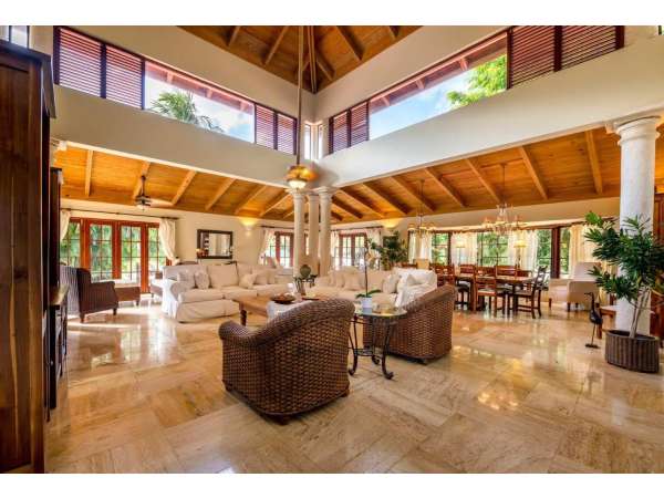 Exquisite 5-bedroom Villa In Casa De Campo: A