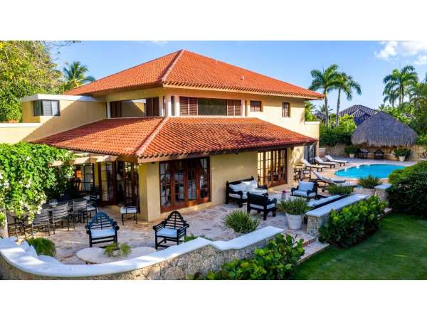 Exquisite 5-bedroom Villa In Casa De Campo: A