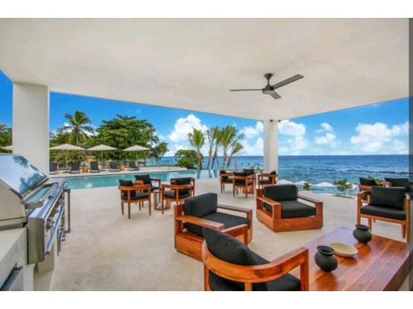 Oceanfront Grandeur: The Ultimate 12-bedroom