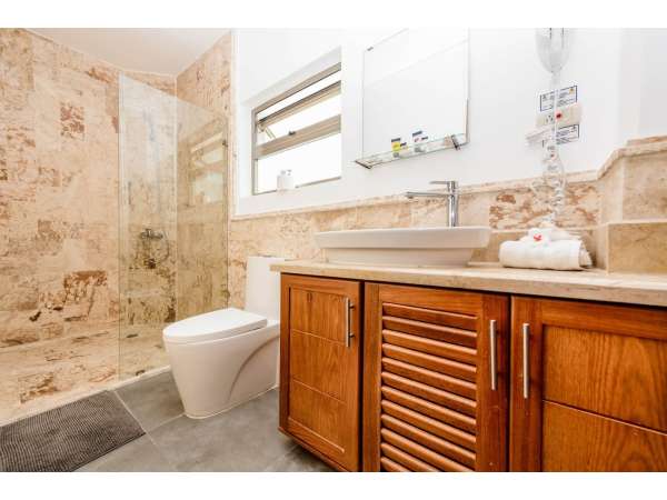 Los Corales Condo: Modern 1br Apartment In Bavaro