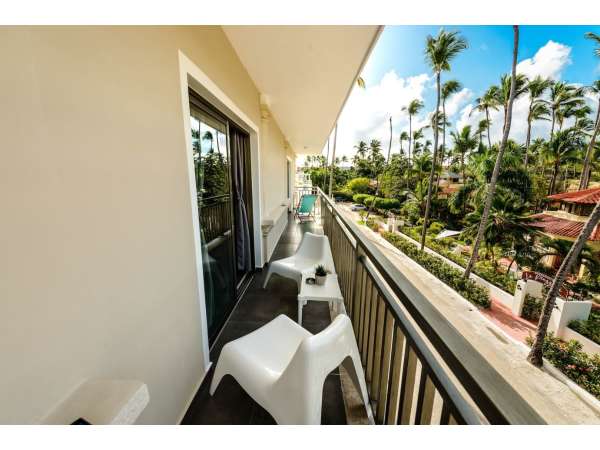 Los Corales Condo: Modern 1br Apartment In Bavaro