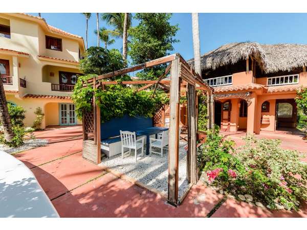 Los Corales Condo: Modern 1br Apartment In Bavaro