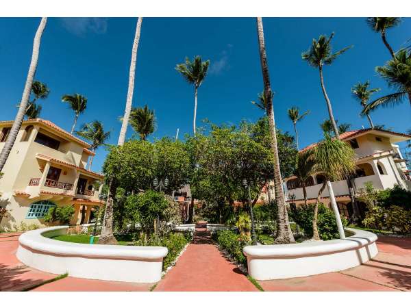 Los Corales Condo: Modern 1br Apartment In Bavaro